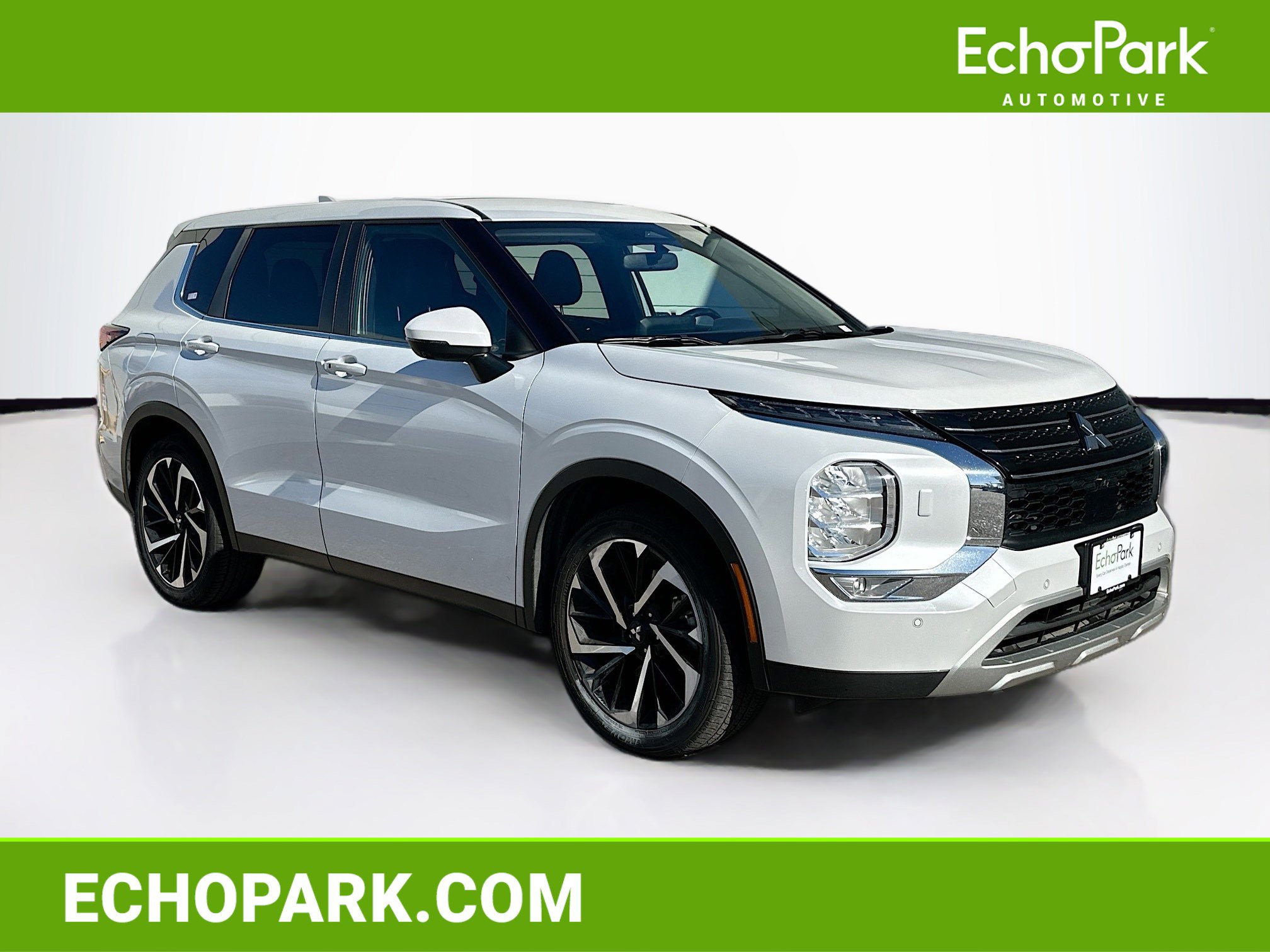 Used 2024 Mitsubishi Outlander SE