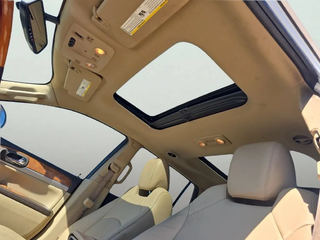 Used 2012 Buick Enclave Leather FWD image 10
