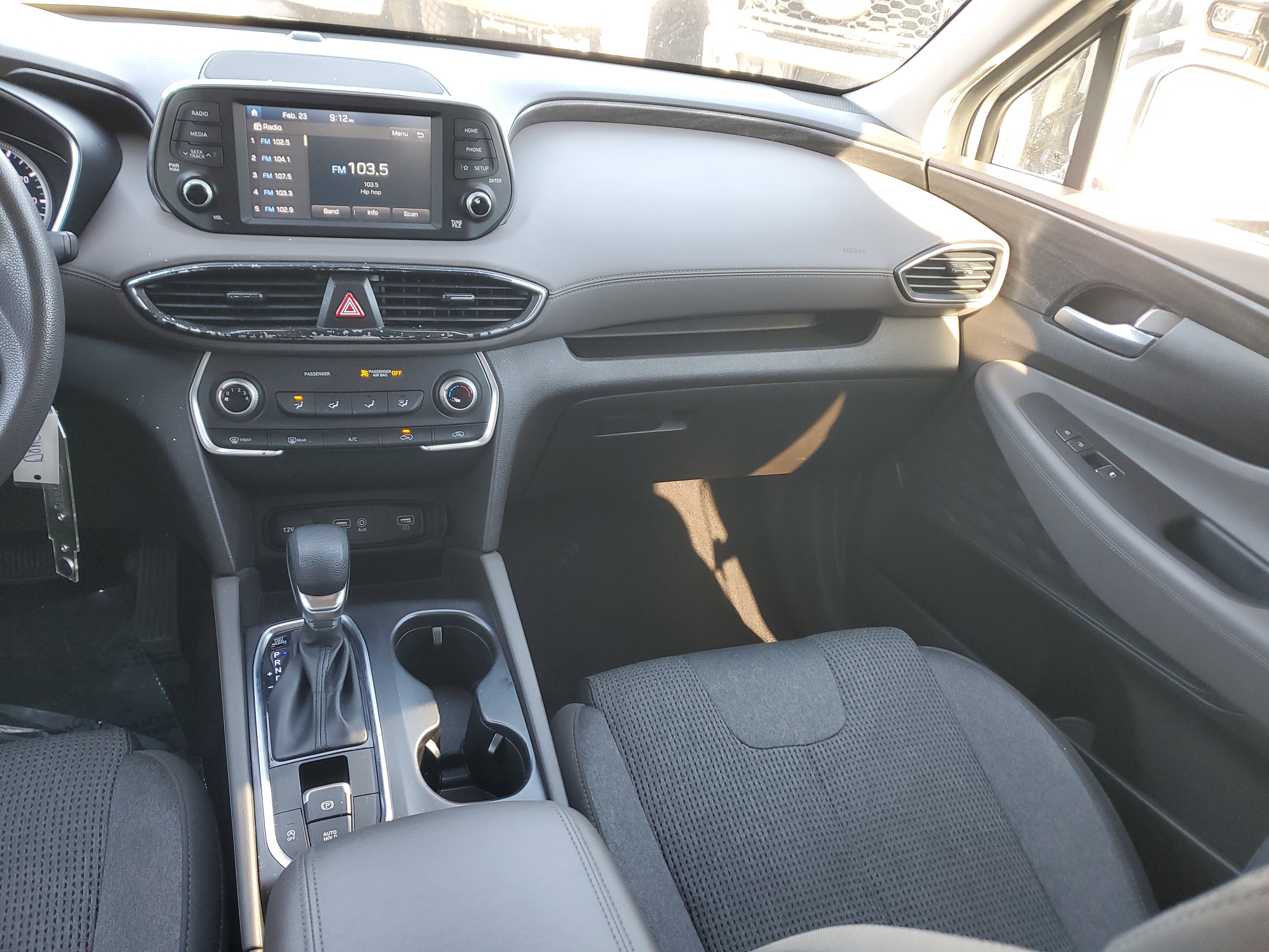 Used 2020 Hyundai Santa Fe SE image 16