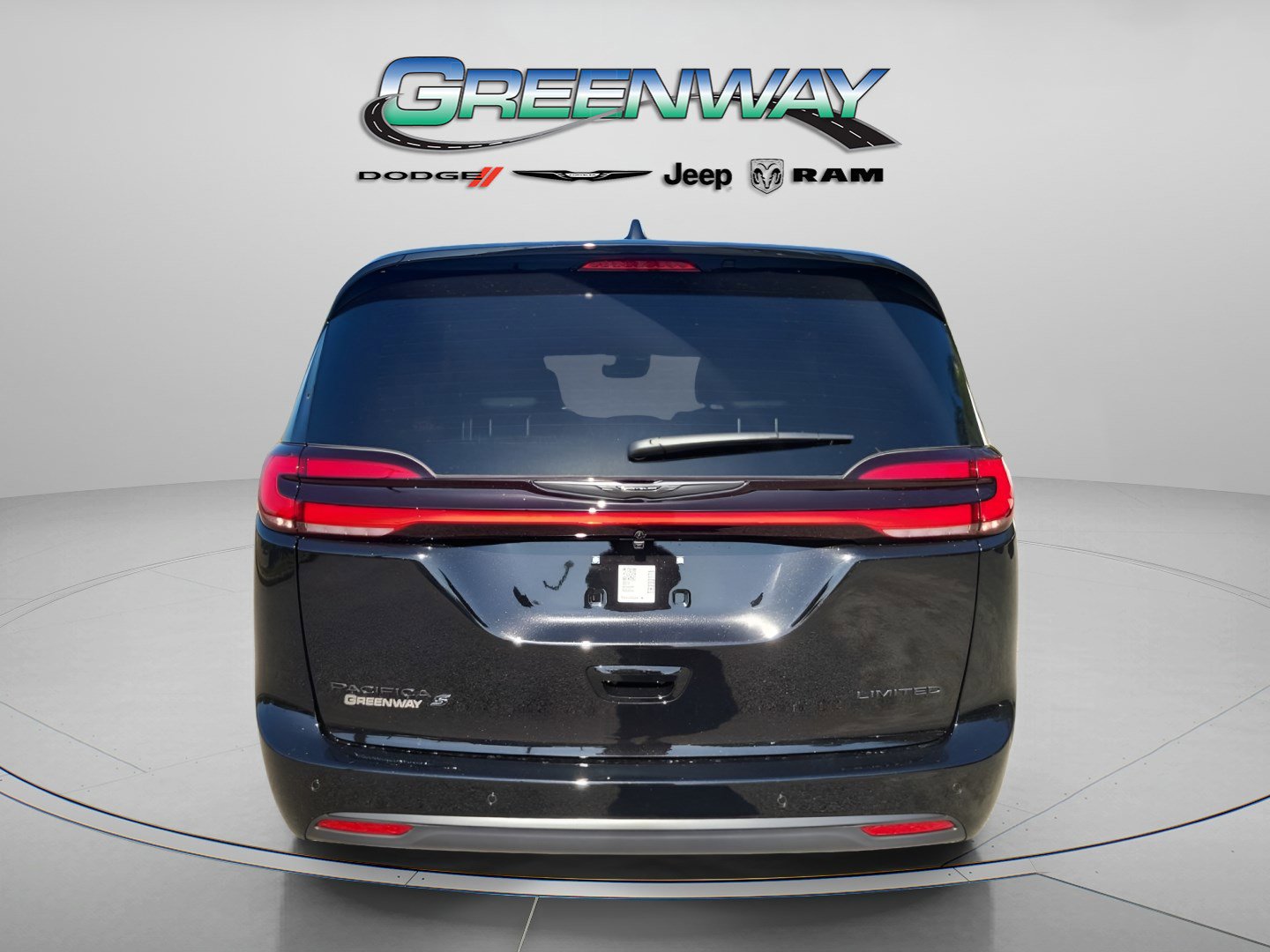 New 2026 Chrysler Pacifica Limited image 2