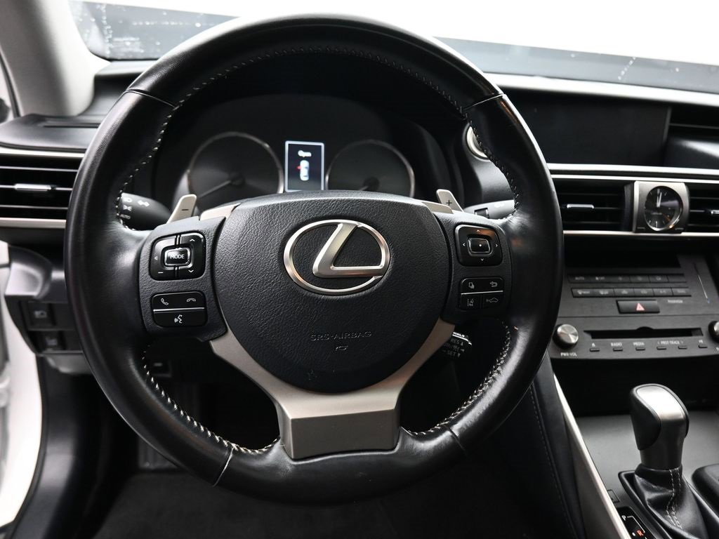 Used 2020 Lexus IS 300 image 14