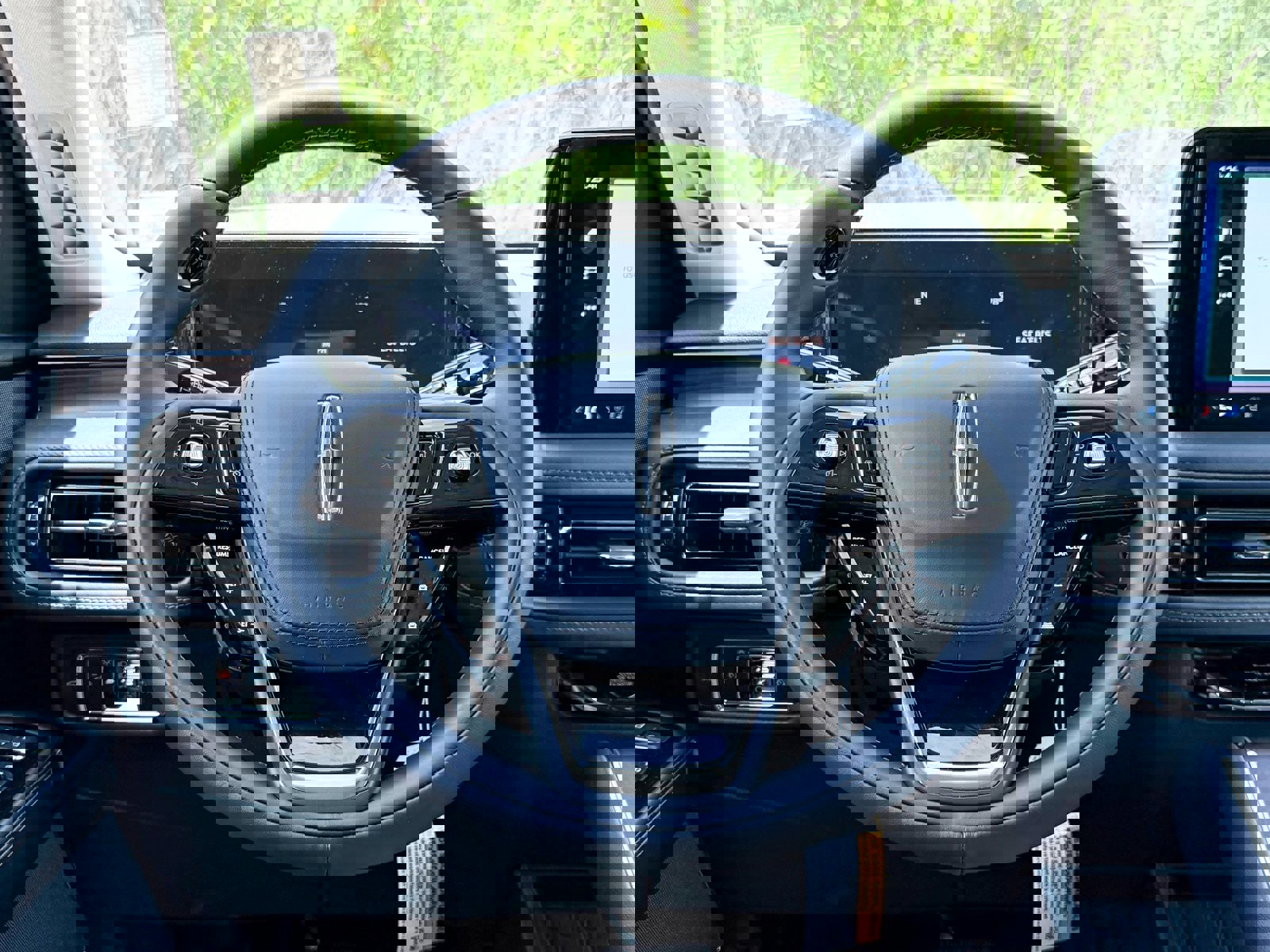 New 2025 Lincoln Aviator Reserve w/ Illumination Package image 57