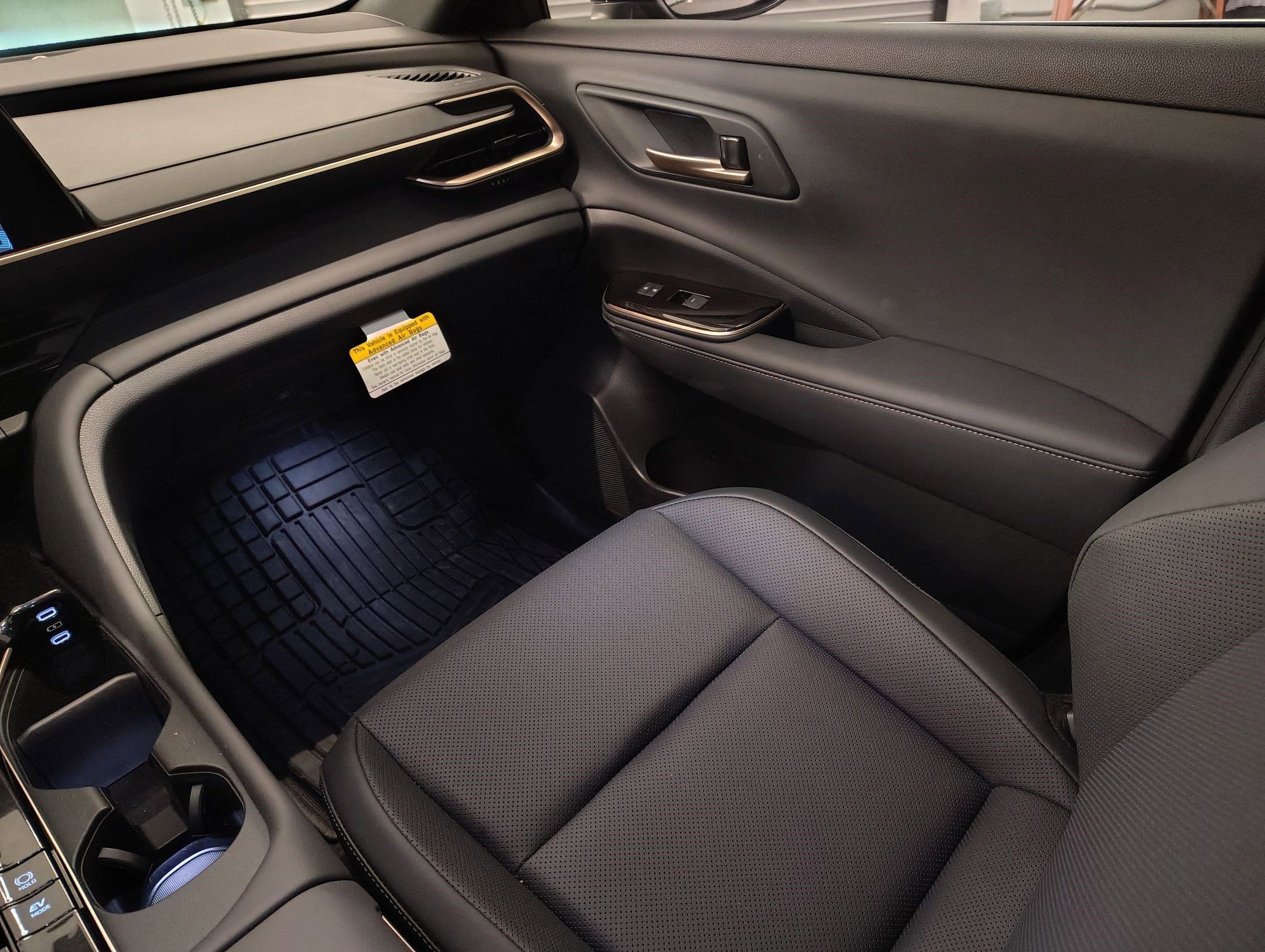 Used 2026 Toyota Crown XLE image 28