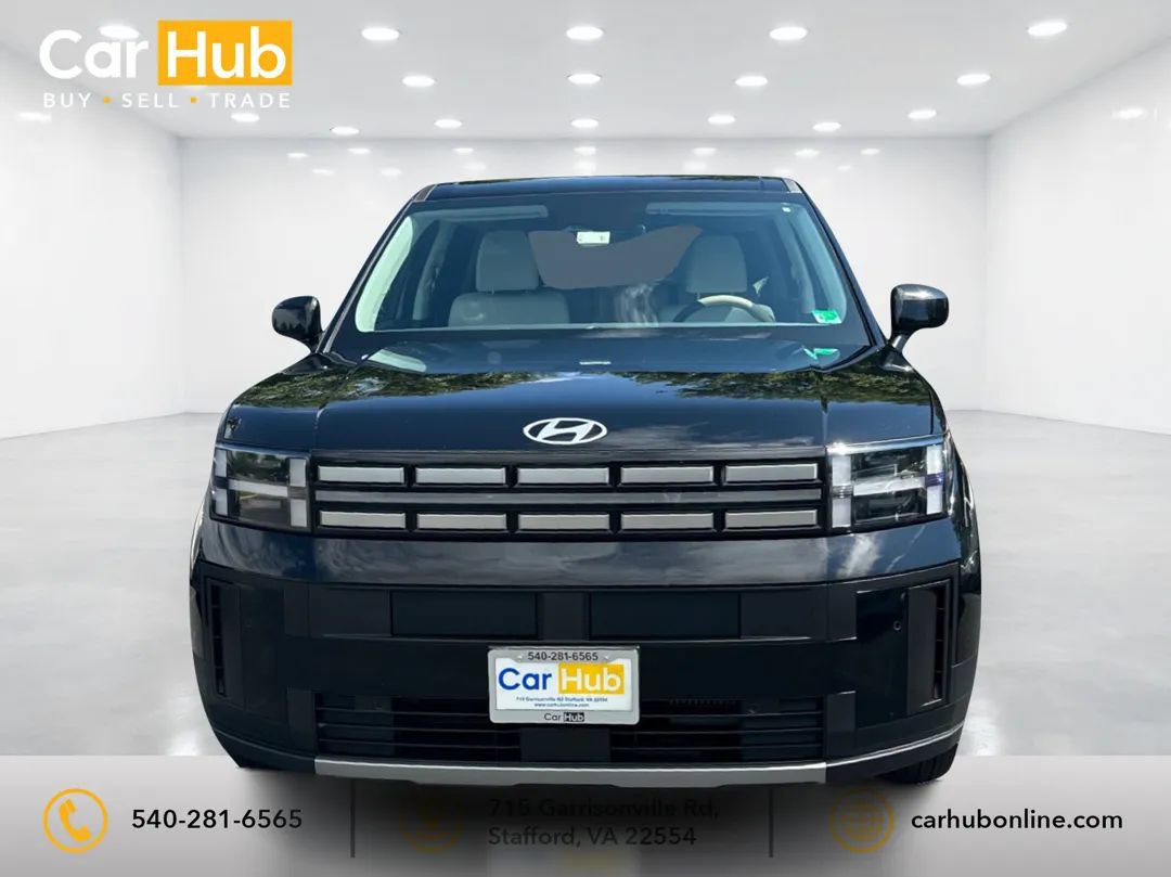 Used 2024 Hyundai Santa Fe SE AWD/4WD image 2