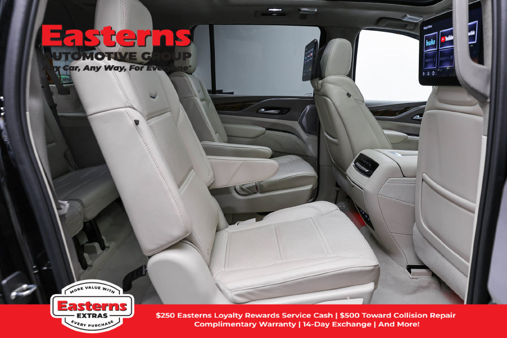 Used 2024 Cadillac Escalade ESV Sport Platinum w/ LPO, ONYX Package AWD/4WD image 28