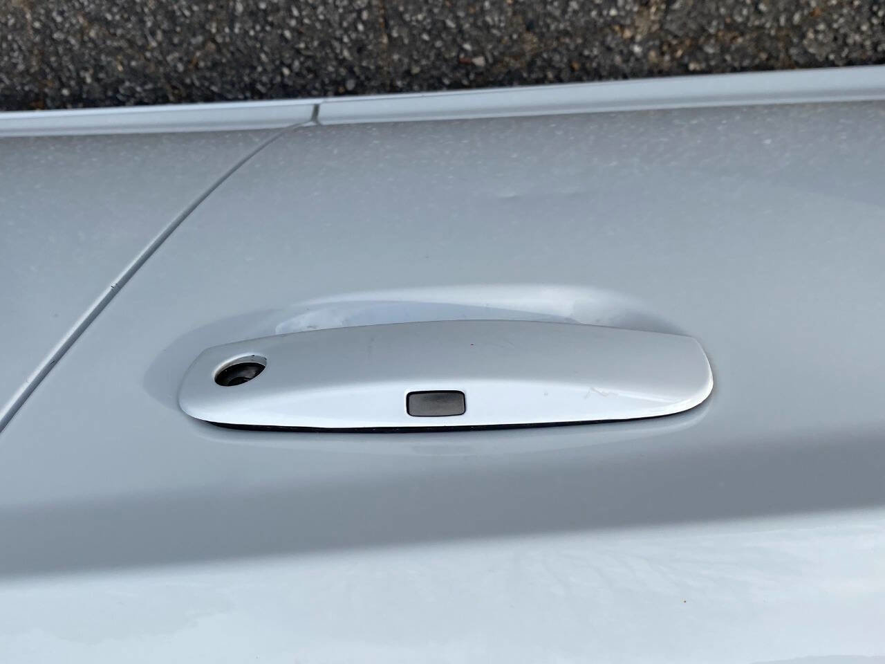 Used 2019 Dodge Charger SXT w/ Blacktop Package image 11