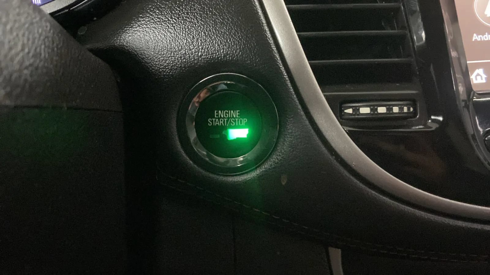 Used 2019 Chevrolet Trax LT w/ Driver Confidence Package FWD image 14