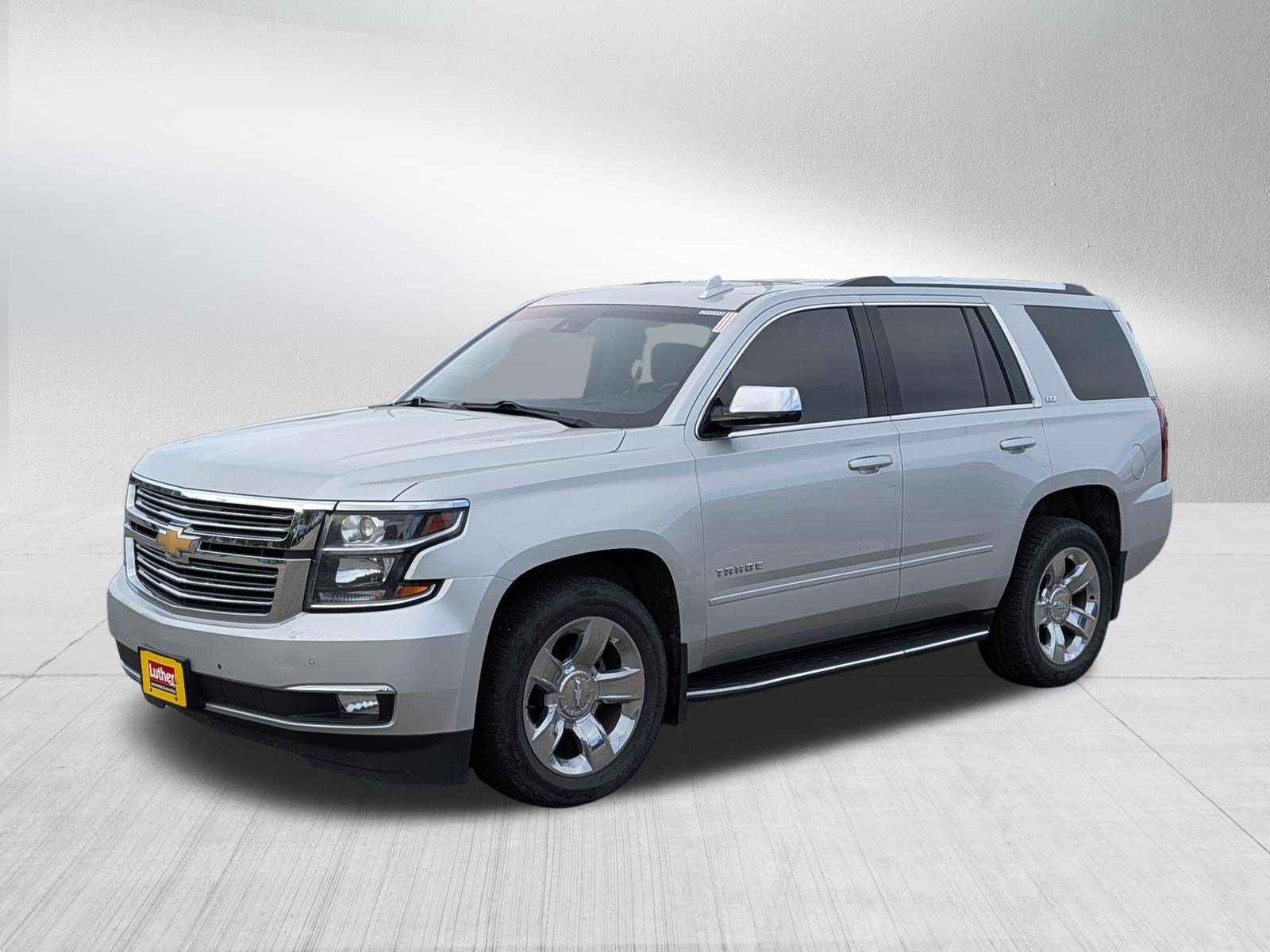 Used 2015 Chevrolet Tahoe LTZ AWD/4WD image 3