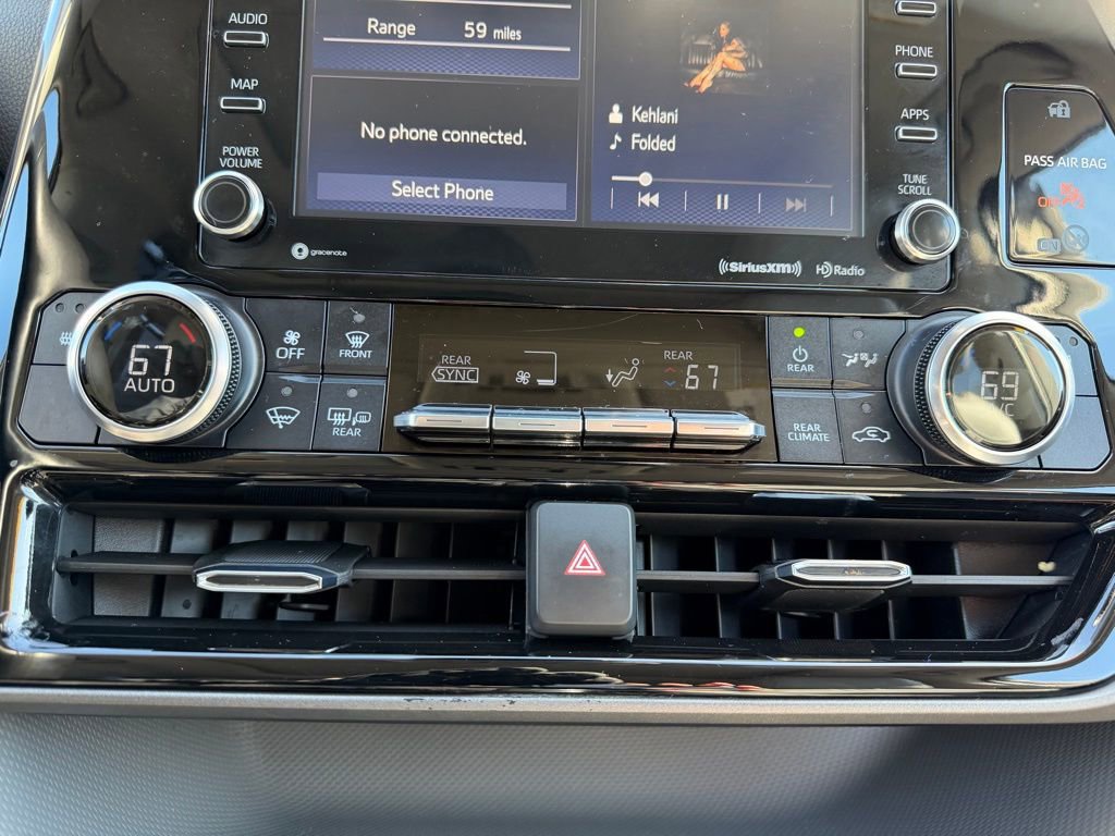 Used 2022 Toyota Highlander XLE image 50