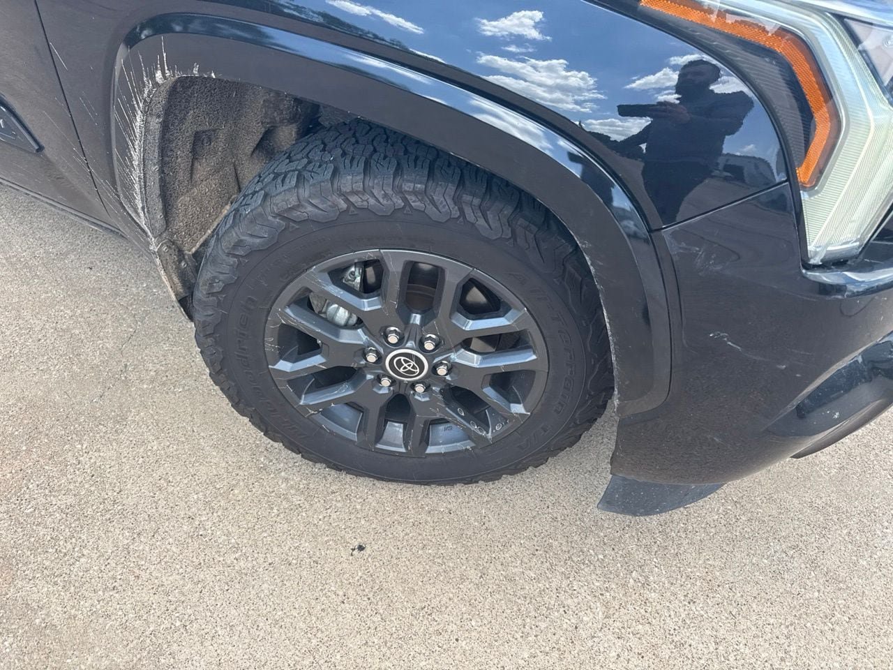 Used 2023 Toyota Sequoia Platinum AWD/4WD image 8