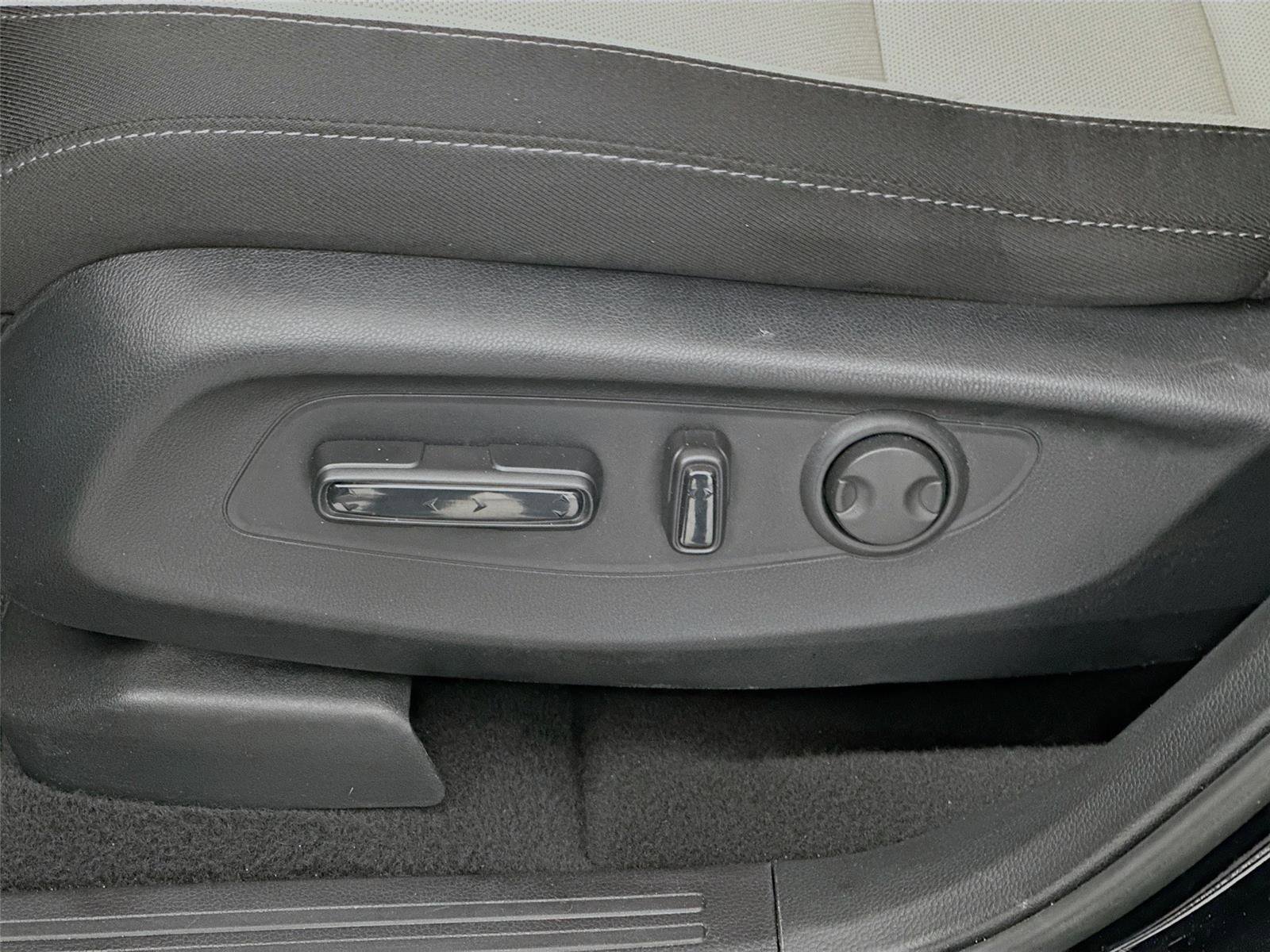 Certified 2025 Honda CR-V EX image 22