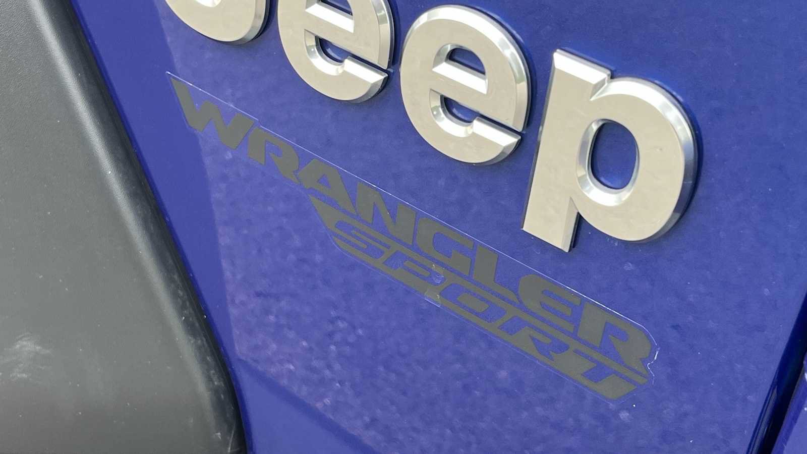Used 2019 Jeep Wrangler Sport AWD/4WD image 23