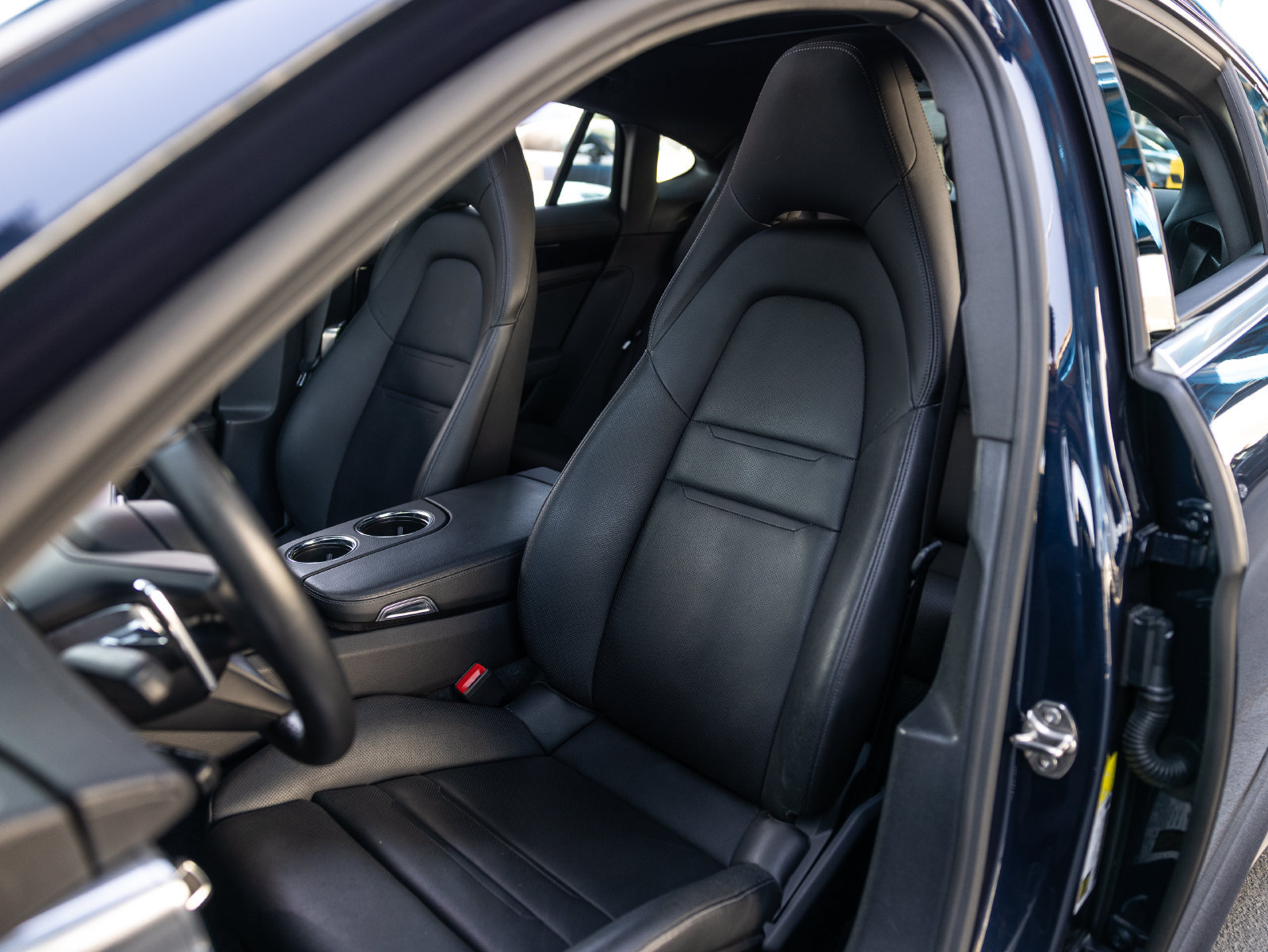 Certified 2022 Porsche Panamera 4S AWD/4WD image 5