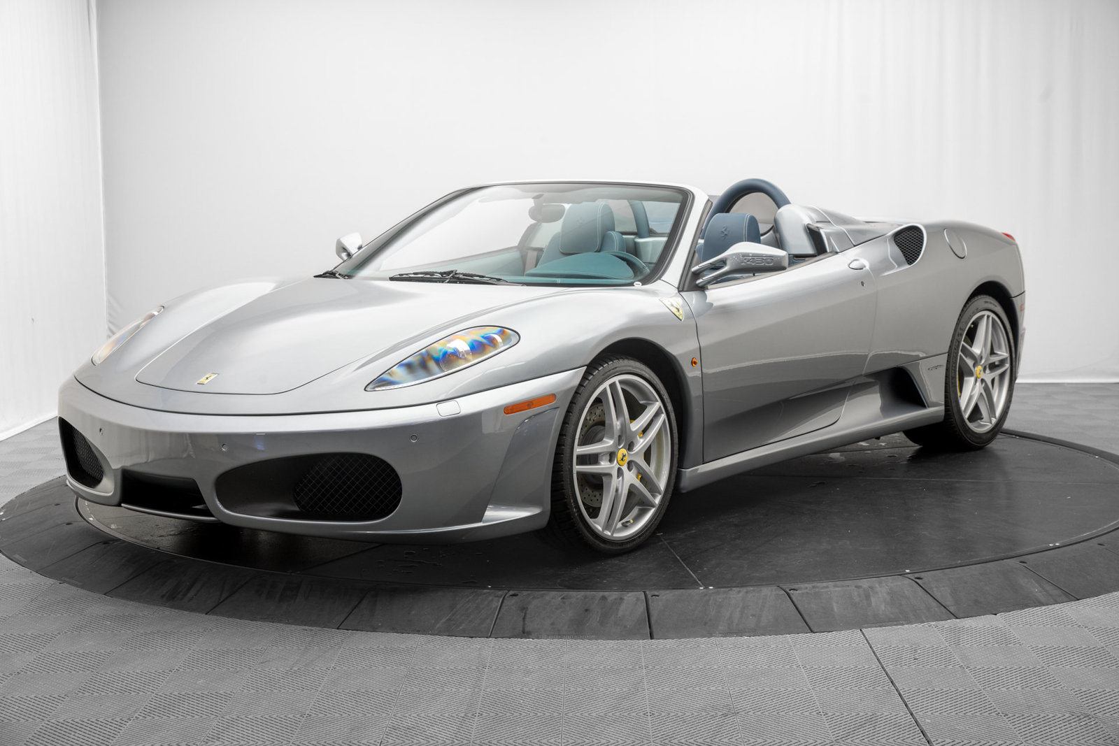 Used 2007 Ferrari F430 Spider RWD image 3