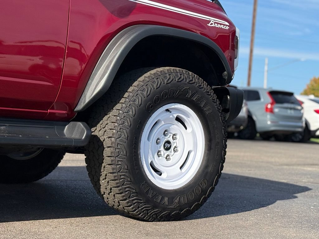 Certified 2025 Ford Bronco Heritage Edition AWD/4WD image 45