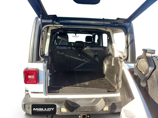 Used 2018 Jeep Wrangler Unlimited Sahara image 19