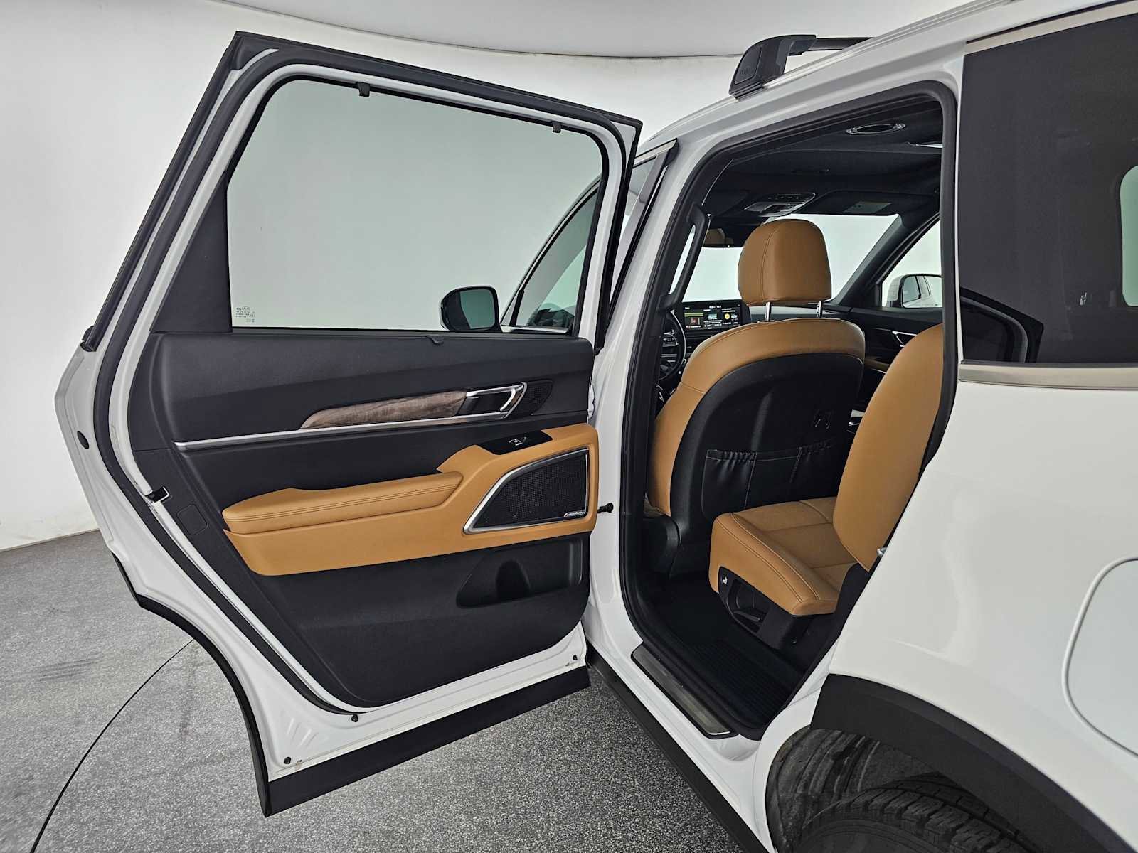 Used 2020 Kia Telluride SX image 17