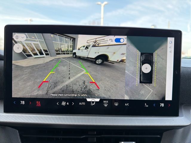 Used 2025 Ford Explorer ST image 31