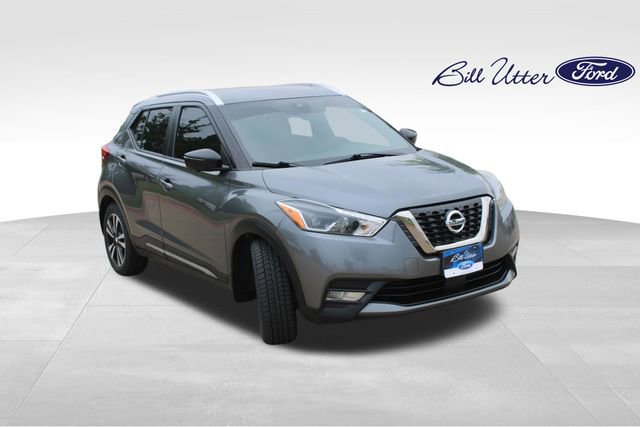 Used 2020 Nissan Kicks SR FWD image 3