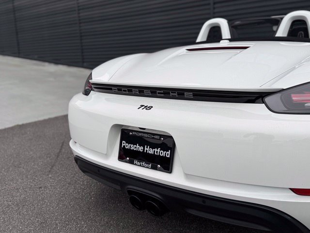 Used 2024 Porsche 718 Boxster RWD image 38
