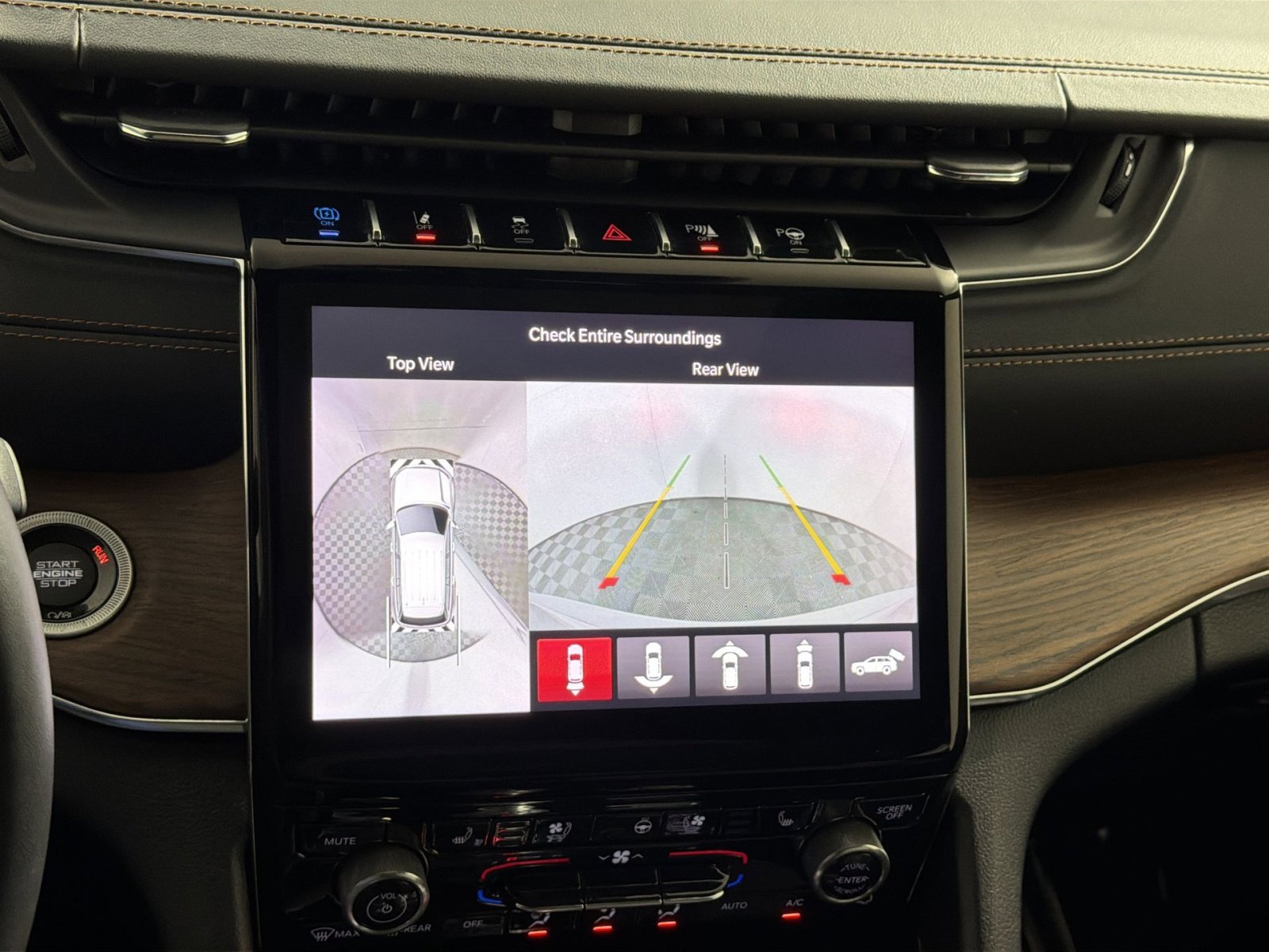 Used 2023 Jeep Grand Cherokee Summit image 19