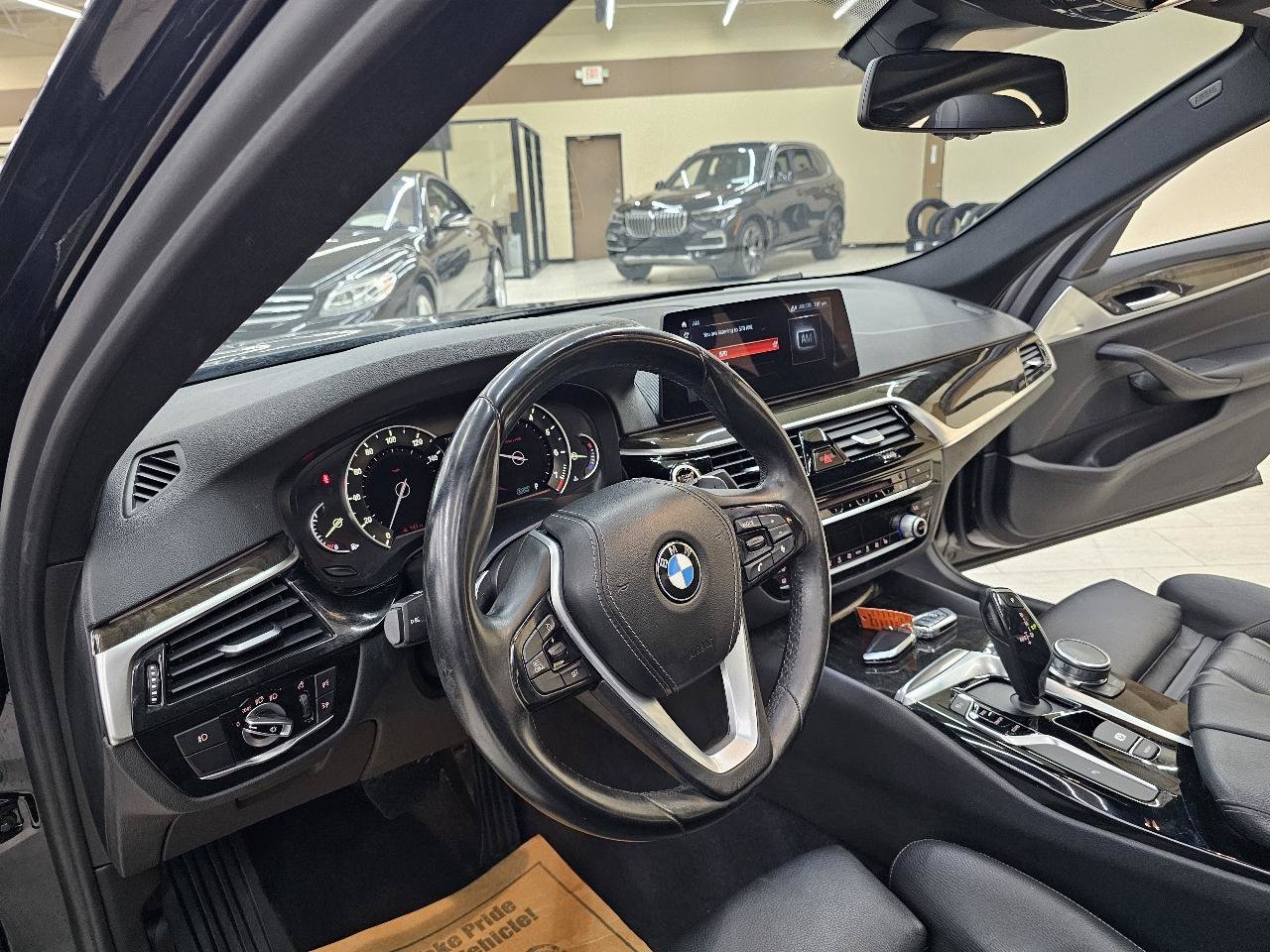 Used 2017 BMW 530i RWD image 18