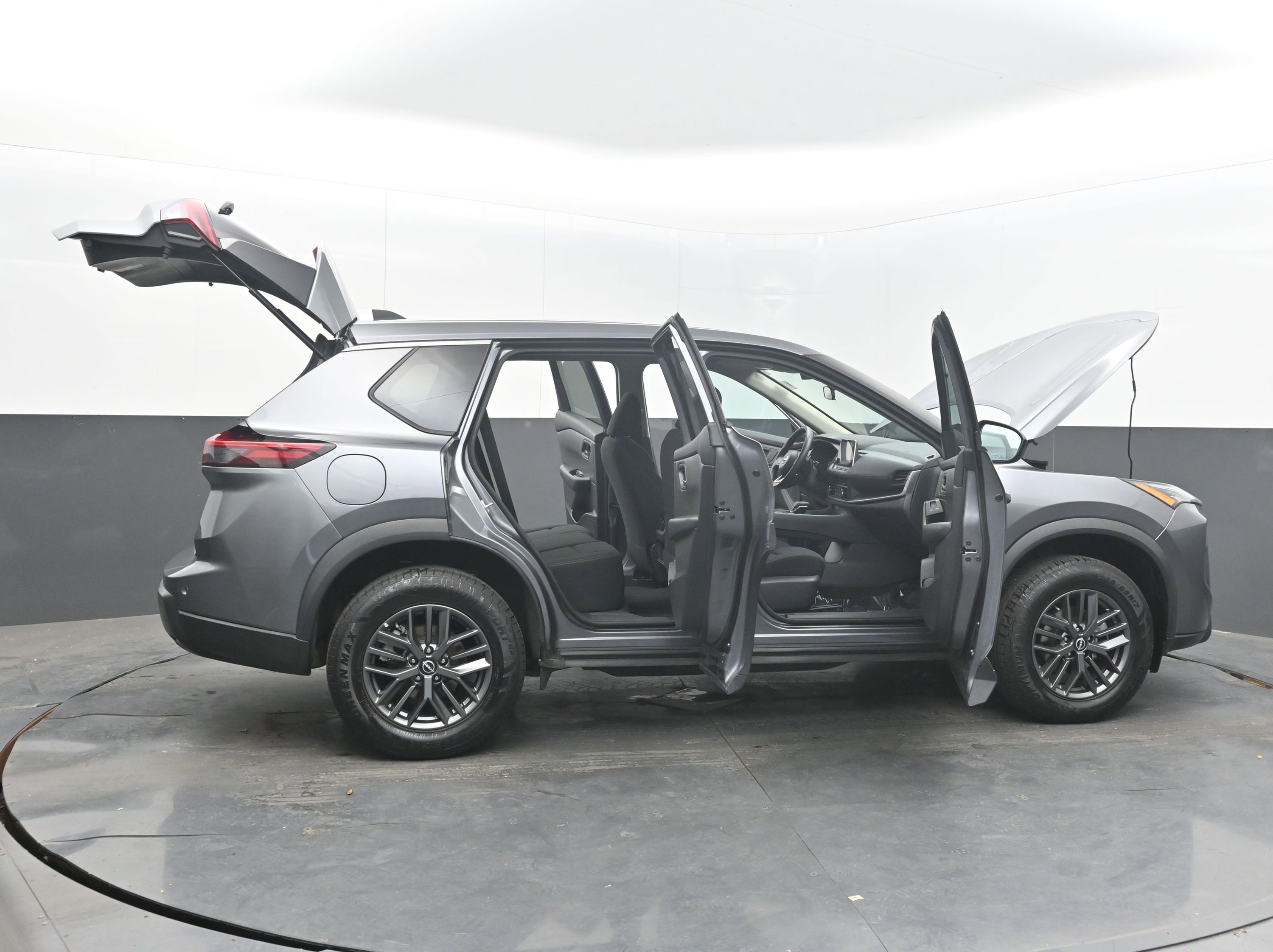Certified 2024 Nissan Rogue S FWD image 45