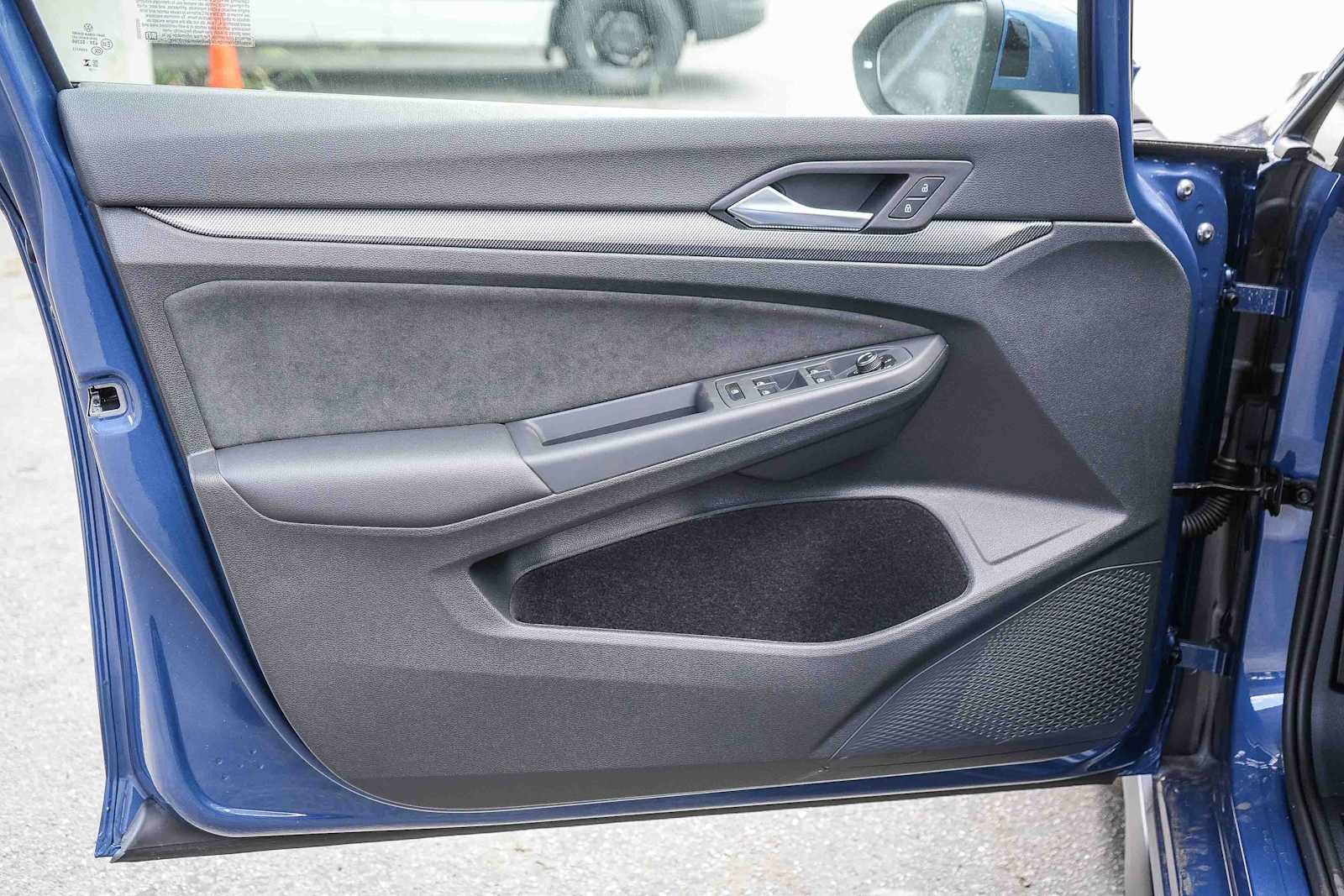 New 2026 Volkswagen GTI SE FWD image 23