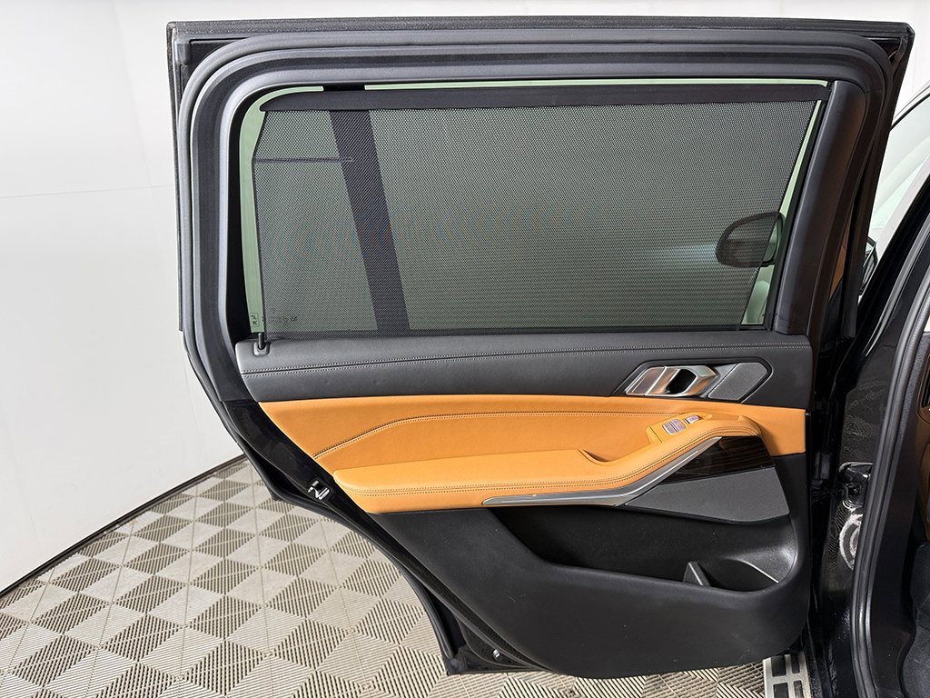 Used 2023 BMW X7 xDrive40i w/ Premium Package image 26