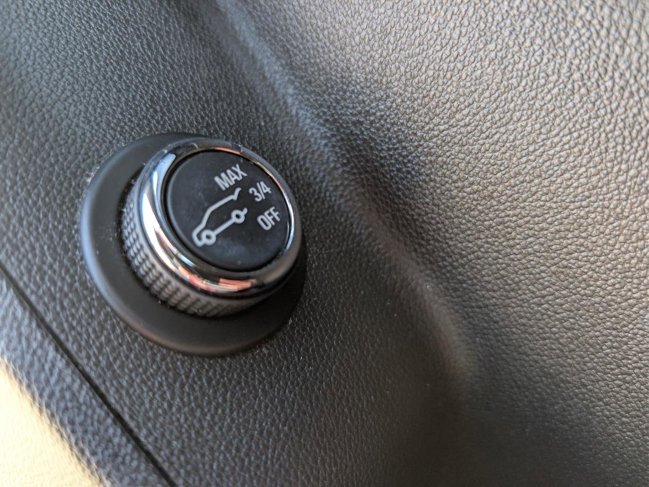 Used 2017 Cadillac XT5 Premium Luxury w/ Advanced Security Package image 16