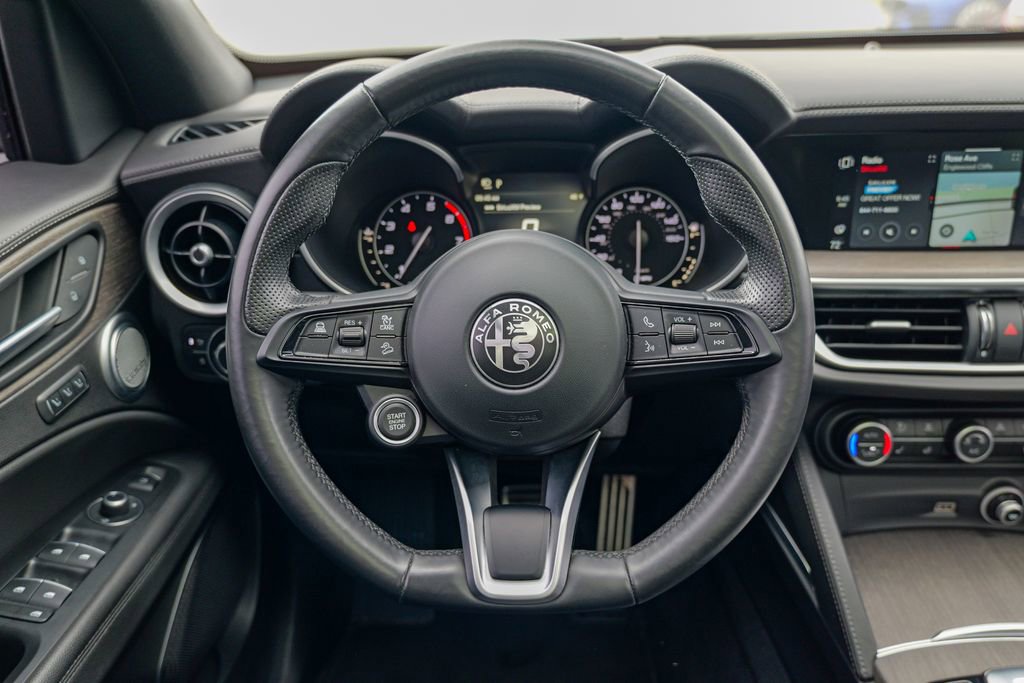 Used 2022 Alfa Romeo Stelvio Ti image 45