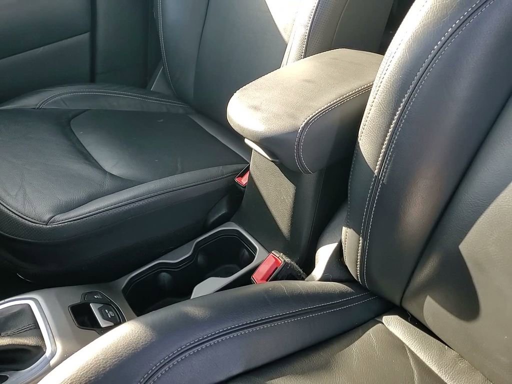 Used 2019 Jeep Renegade Limited w/ Quick Order Package 22P image 29