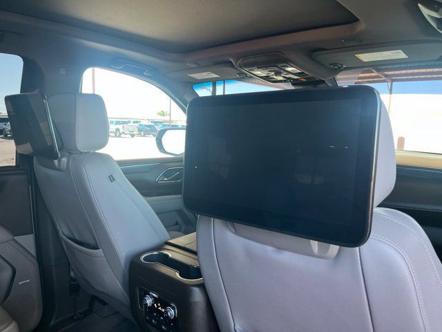 Used 2023 GMC Yukon SLT w/ SLT Premium Package AWD/4WD image 13