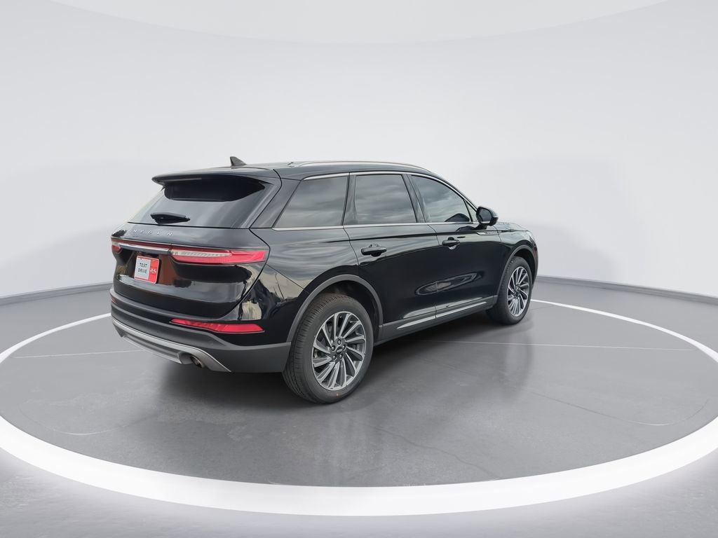 Used 2023 Lincoln Corsair Reserve w/ Equipment Group 201A image 8