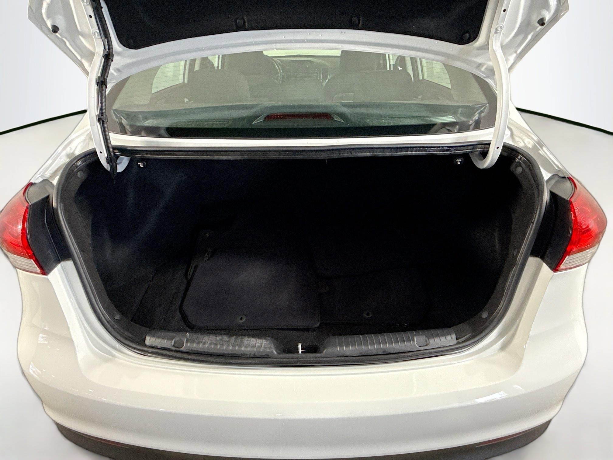 Used 2017 Kia Forte LX image 33