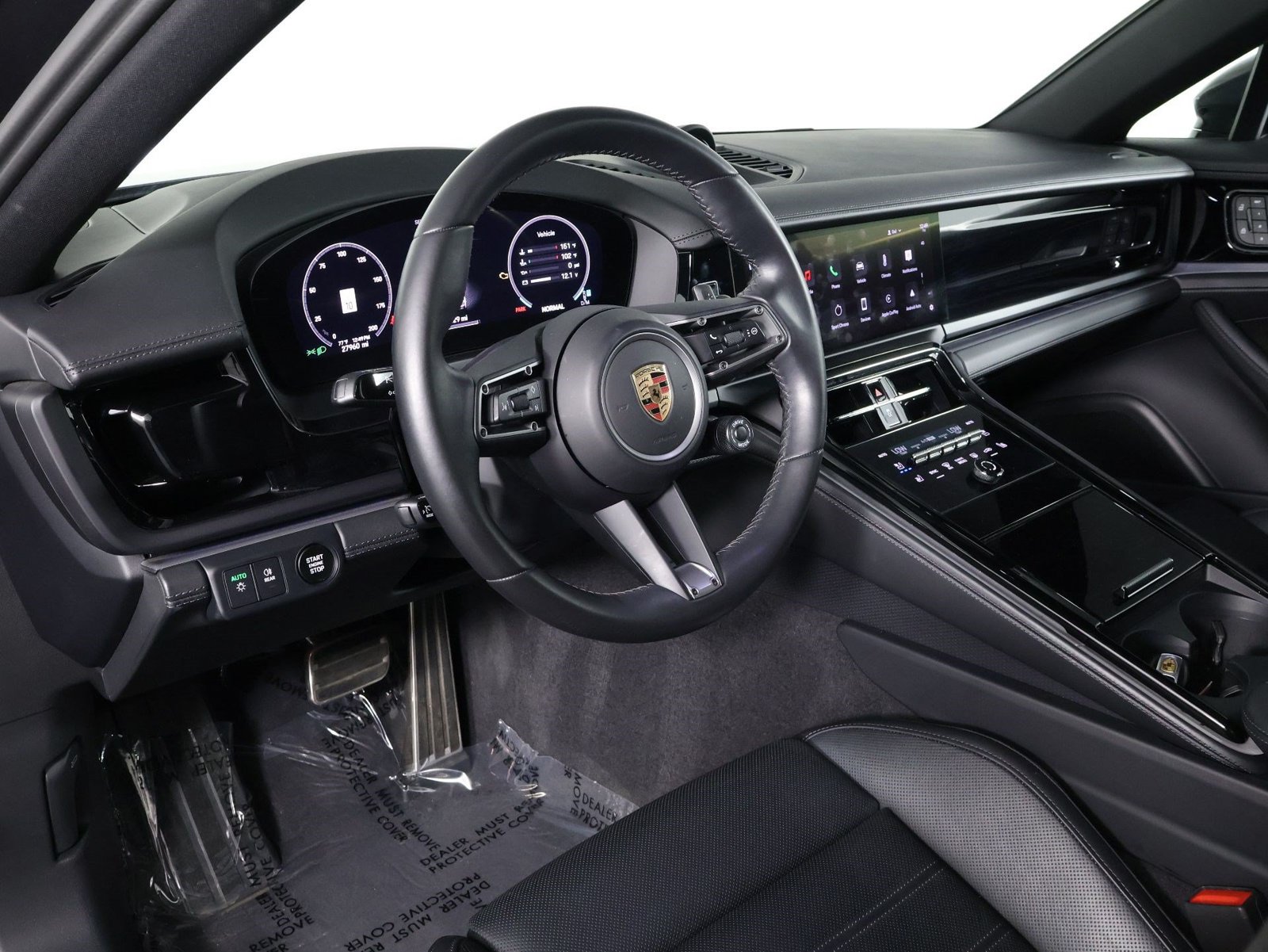 Certified 2024 Porsche Panamera RWD image 4