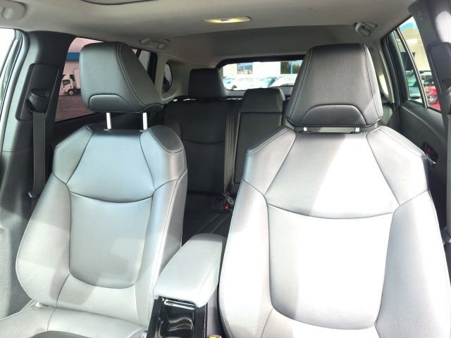 Used 2022 Toyota Corolla Cross XLE w/ Convenience Package image 25