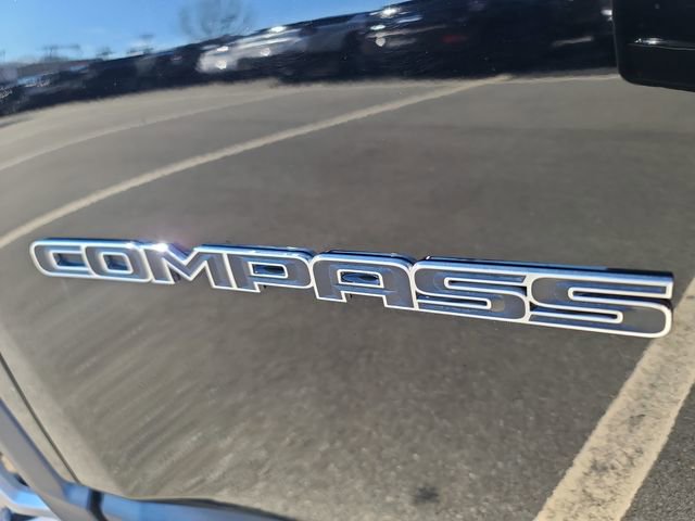 Used 2024 Jeep Compass Sport image 13