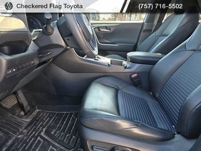 Used 2024 Toyota RAV4 XSE image 8