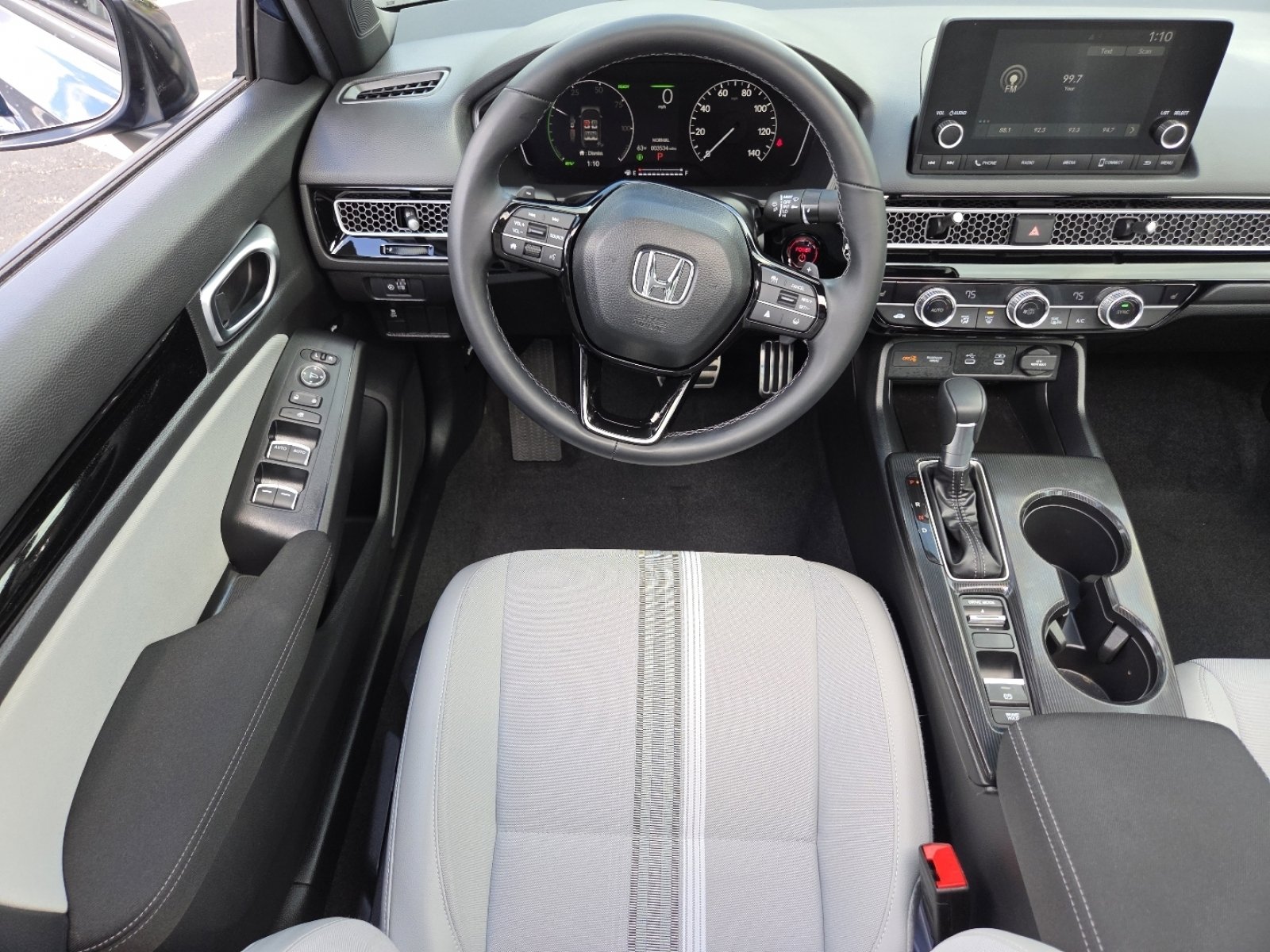Certified 2025 Honda Civic Sport image 29