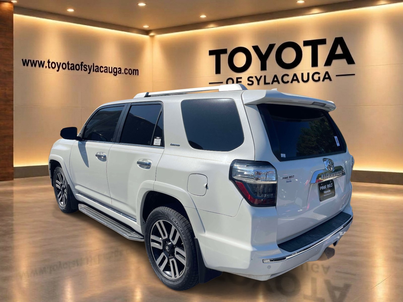 Used 2018 Toyota 4Runner Limited RWD image 3