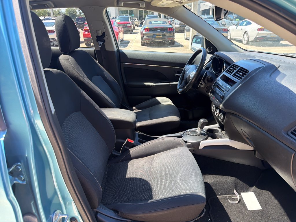 Used 2013 Mitsubishi Outlander Sport SE FWD image 27