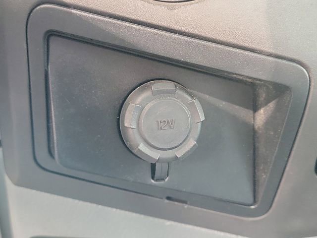 Used 2015 Ford F550 2WD Regular Cab Super Duty image 23