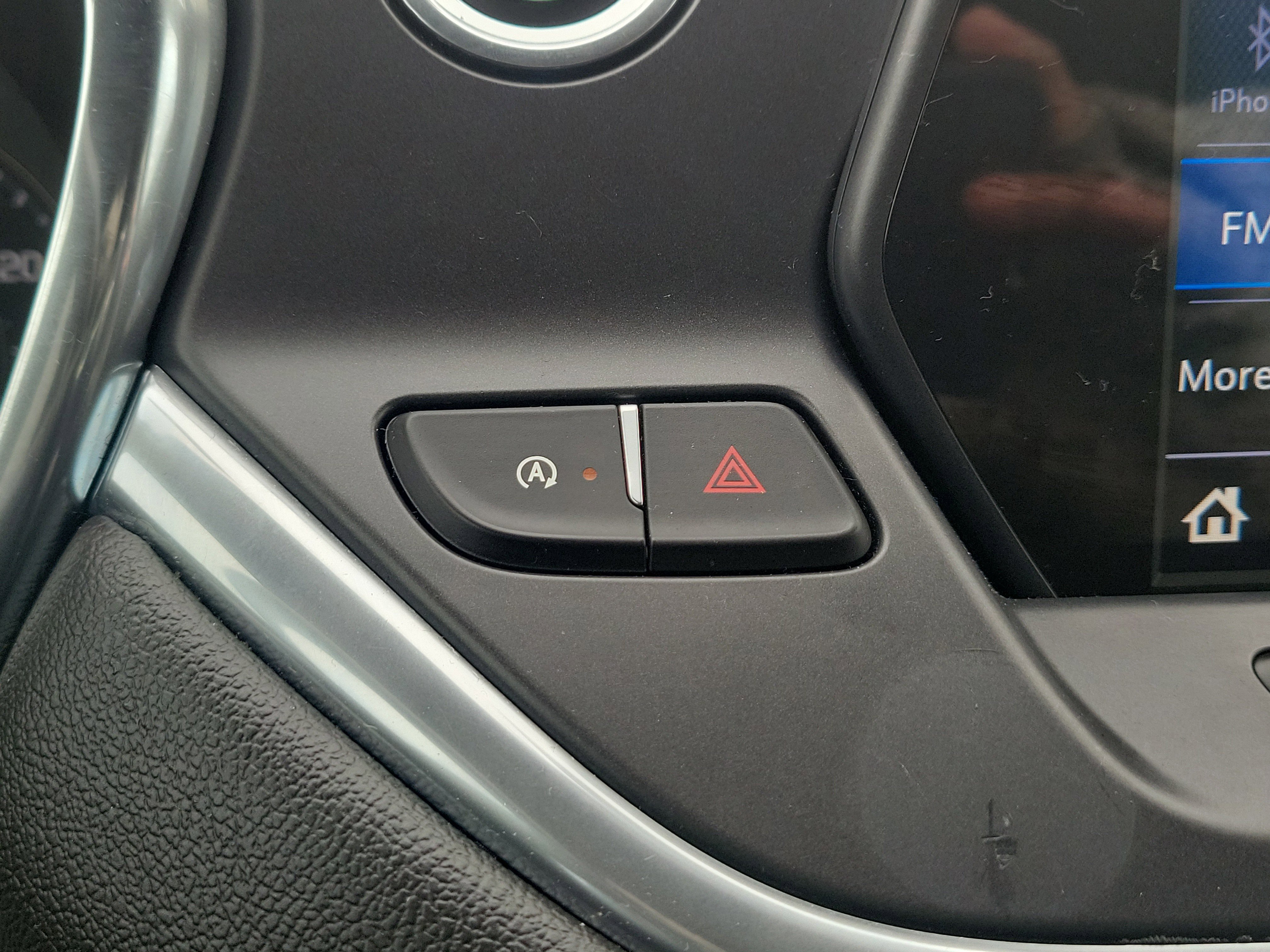 Used 2020 Chevrolet Blazer LT image 28