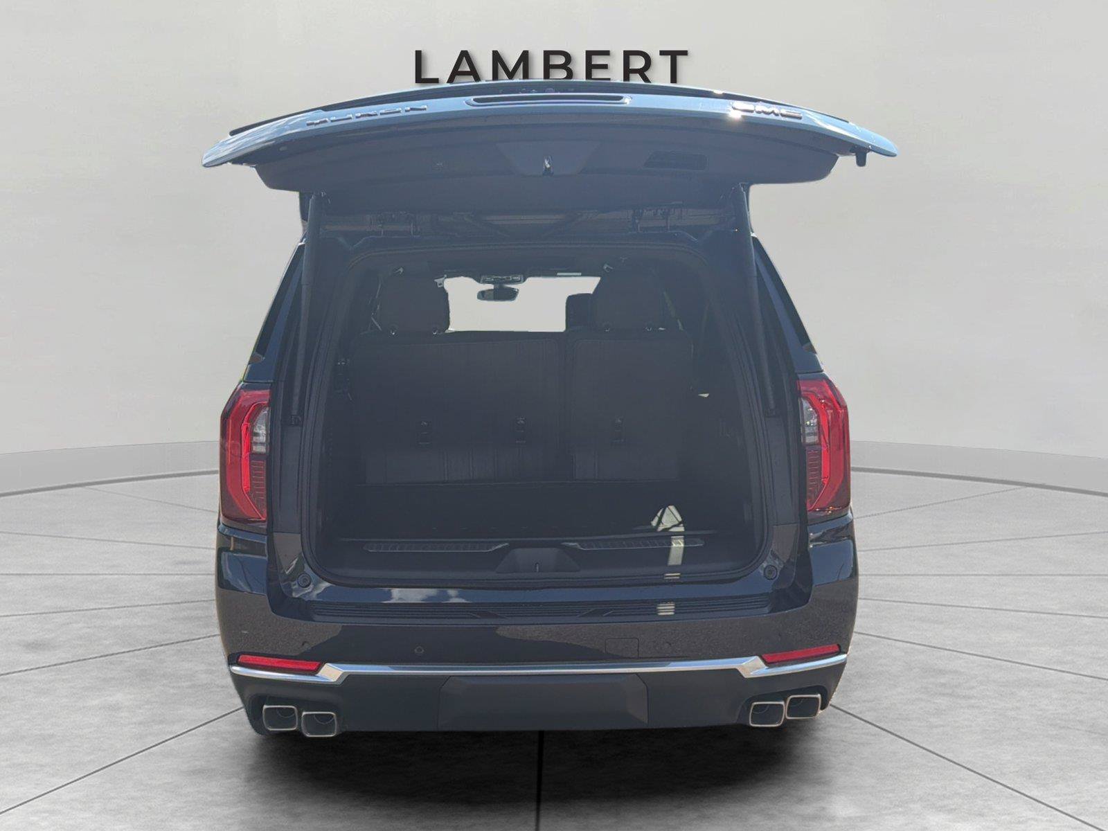New 2026 GMC Yukon XL Denali w/ Denali Reserve Package AWD/4WD image 9