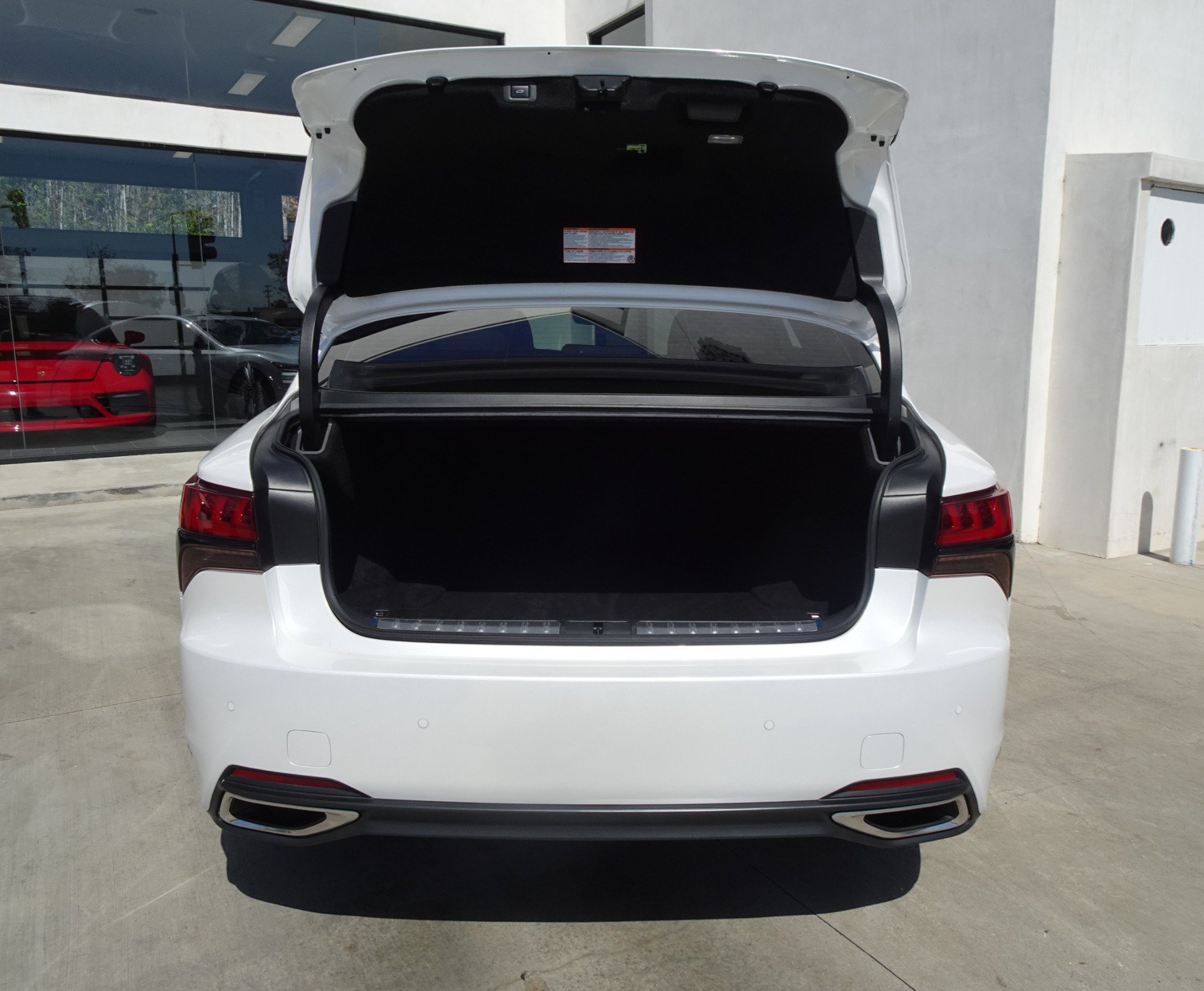 Used 2021 Lexus LS 500 RWD image 6
