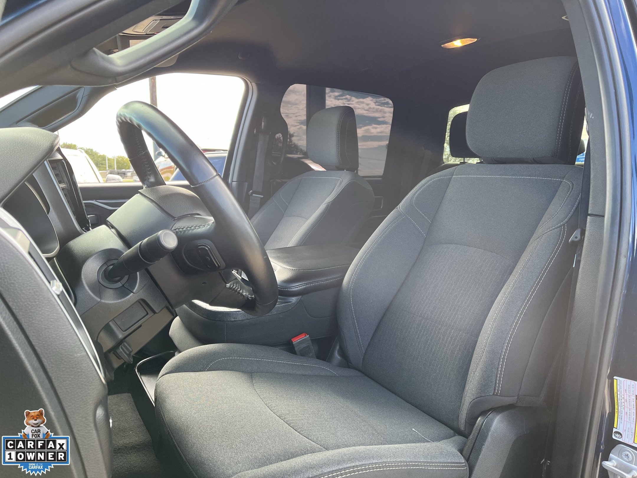 Used 2024 RAM 2500 Big Horn w/ Sport Appearance Package AWD/4WD image 24