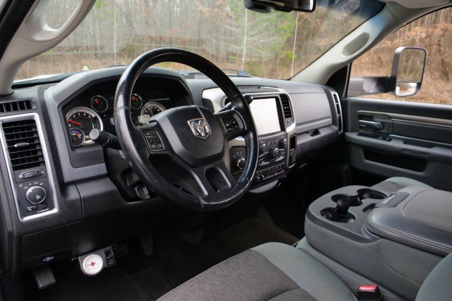 Used 2014 RAM 3500 Big Horn image 2