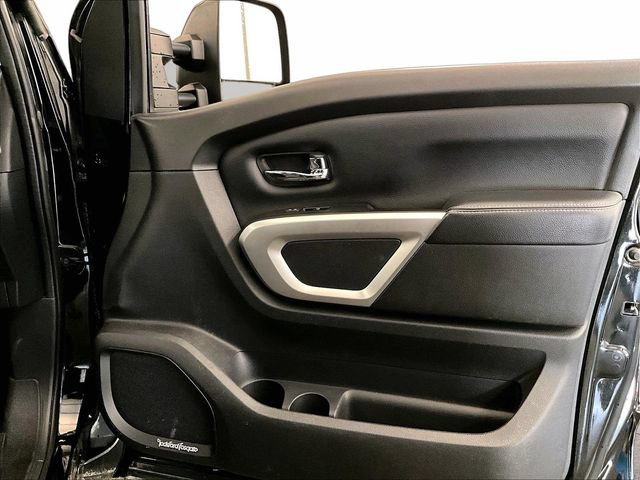 Used 2017 Nissan Titan PRO-4X AWD/4WD image 24