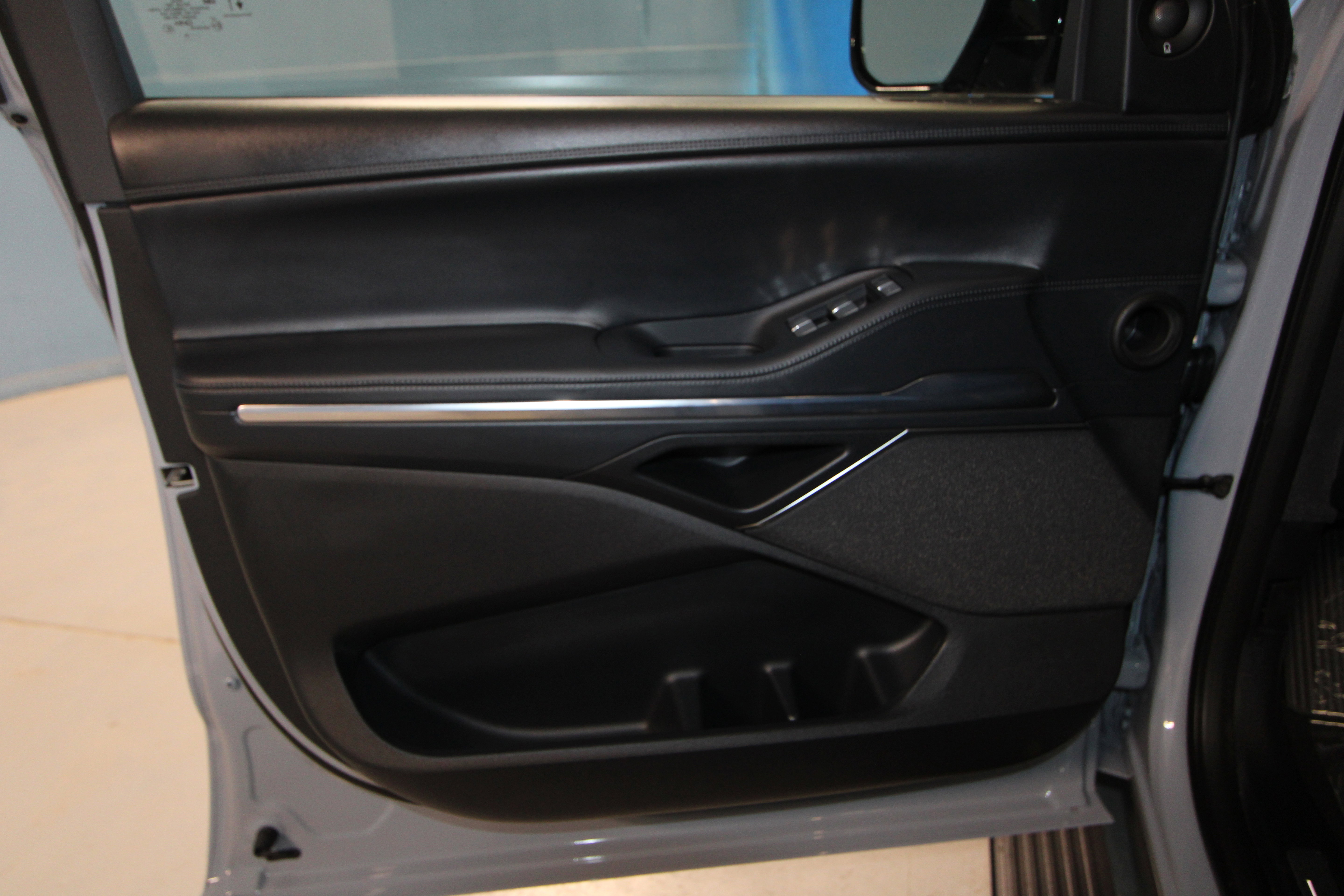 New 2026 Lincoln Navigator Reserve image 4